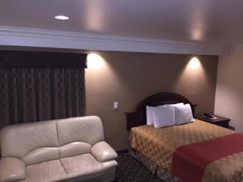 Ontario Inn & Suites Image 16