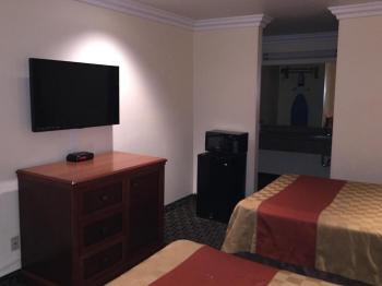 Ontario Inn & Suites Image 22